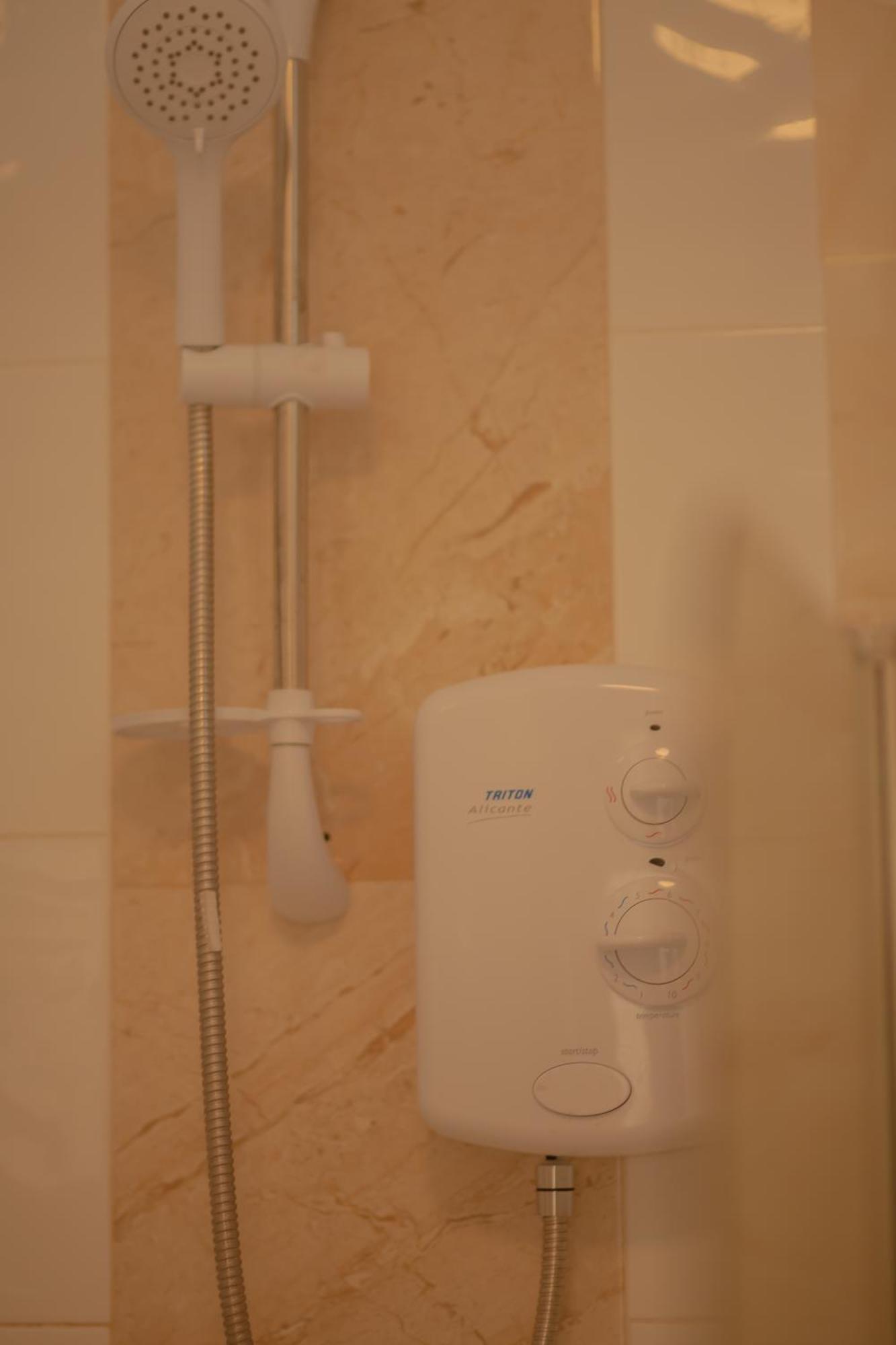 Whitland Apartment Ливърпул Екстериор снимка